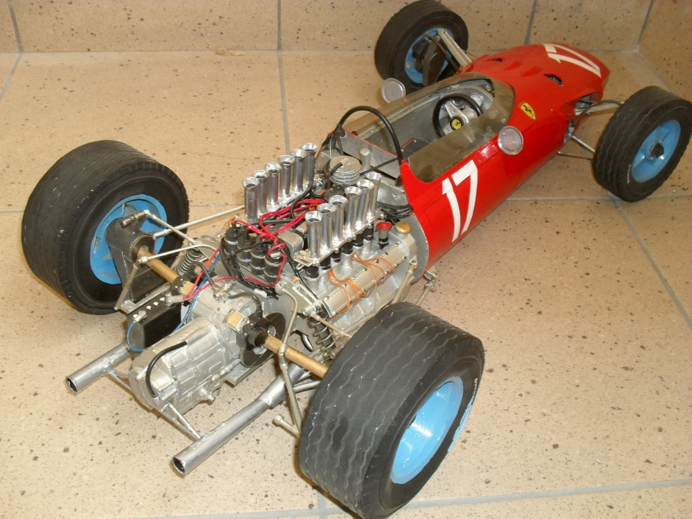 Ferrari 1512 Monako 1965 (Plná velikost v novém okně) Ferrari 1512 Monako 1965