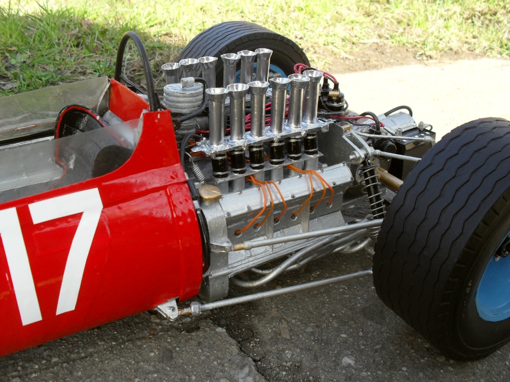 Ferrari 1512 Monako 1965 (Plná velikost v novém okně) Ferrari 1512 Monako 1965