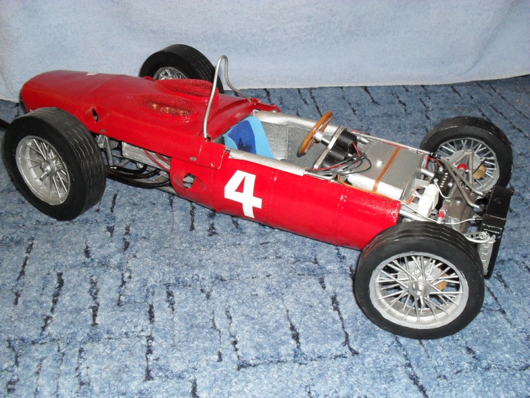 FERRARI 156 Itálie 1961 (Plná velikost v novém okně) FERRARI 156 Itálie 1961