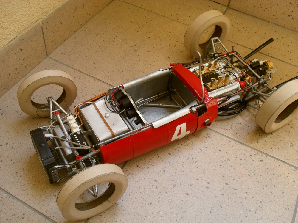 FERRARI 156 Itálie 1961 (Plná velikost v novém okně) FERRARI 156 Itálie 1961