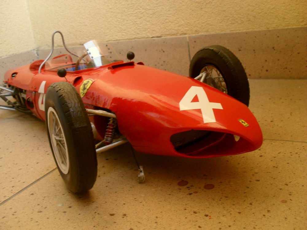 FERRARI 156 Itálie 1961 (Plná velikost v novém okně) FERRARI 156 Itálie 1961