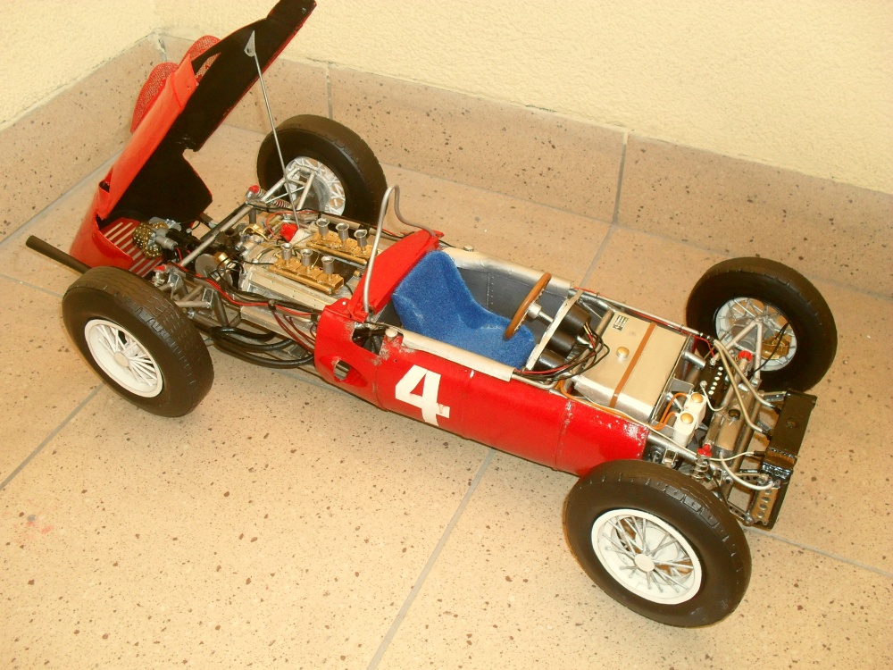 FERRARI 156 Itálie 1961 (Plná velikost v novém okně) FERRARI 156 Itálie 1961