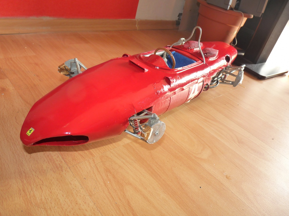 FERRARI 156 Itálie 1961 (Plná velikost v novém okně) FERRARI 156 Itálie 1961