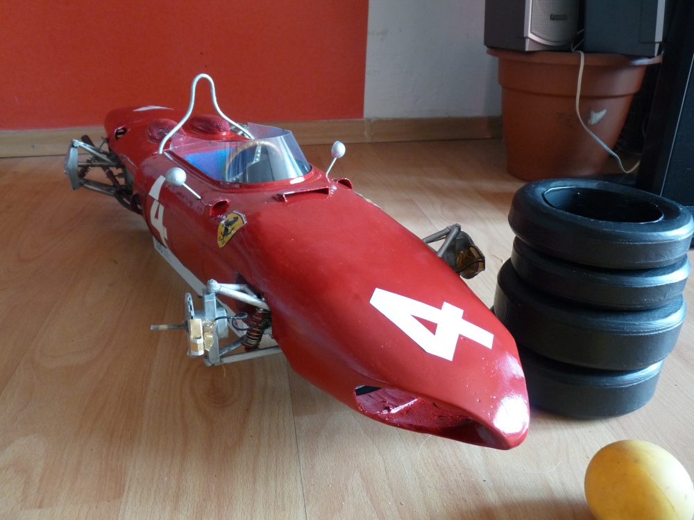 FERRARI 156 Itálie 1961 (Plná velikost v novém okně) FERRARI 156 Itálie 1961