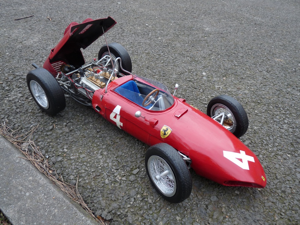 FERRARI 156 Itálie 1961 (Plná velikost v novém okně) FERRARI 156 Itálie 1961