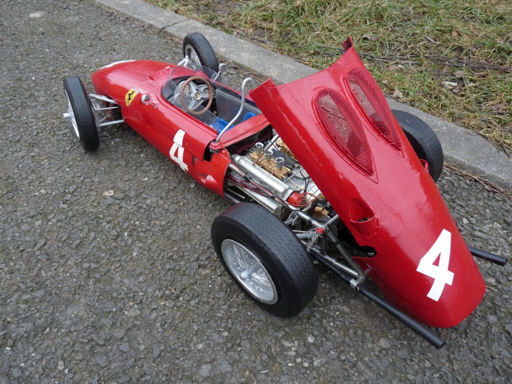 FERRARI 156 Itálie 1961 (Plná velikost v novém okně) FERRARI 156 Itálie 1961