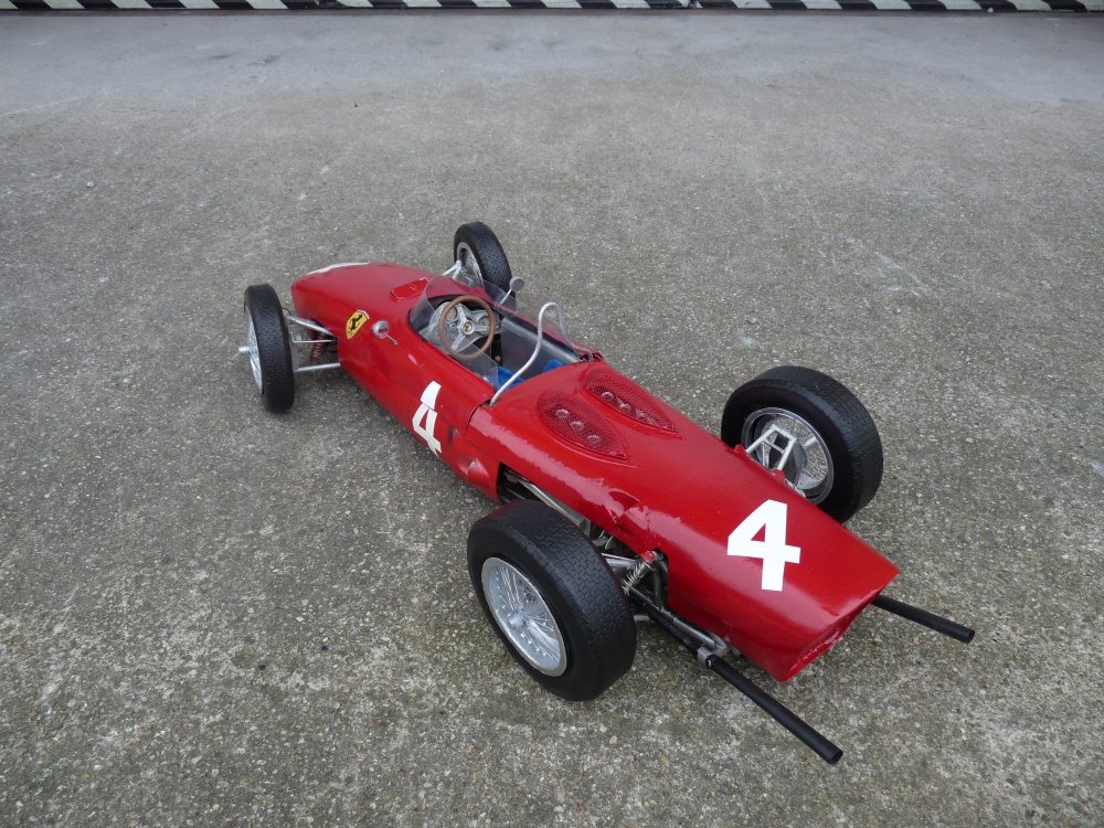 FERRARI 156 Itálie 1961 (Plná velikost v novém okně) FERRARI 156 Itálie 1961