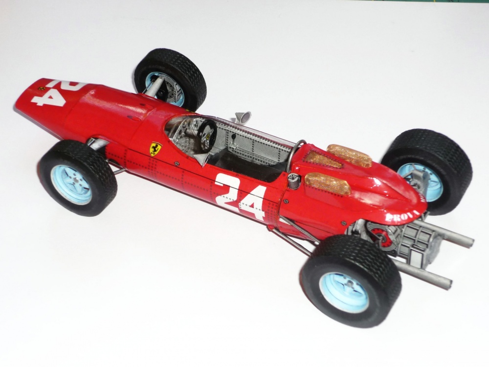 Ferrari 158 - John Surtees - GP Francie 1964 (Plná velikost v novém okně) Ferrari 158 - John Surtees - GP Francie 1964