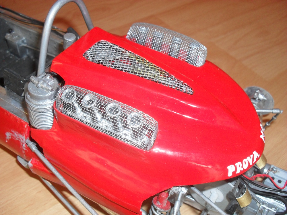Ferrari 158 vers.A Itálie 1964 (Plná velikost v novém okně) Ferrari 158 vers.A Itálie 1964