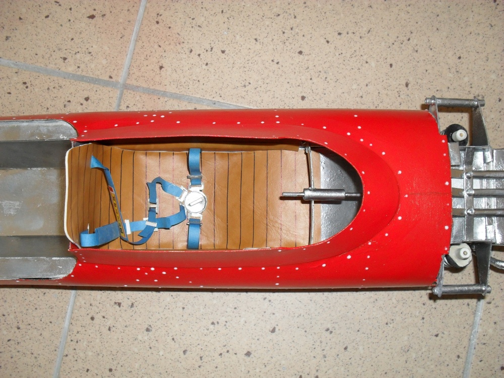Ferrari 312 tipo 607B - Francie 1968 (Plná velikost v novém okně) Ferrari 312 tipo 607B - Francie 1968