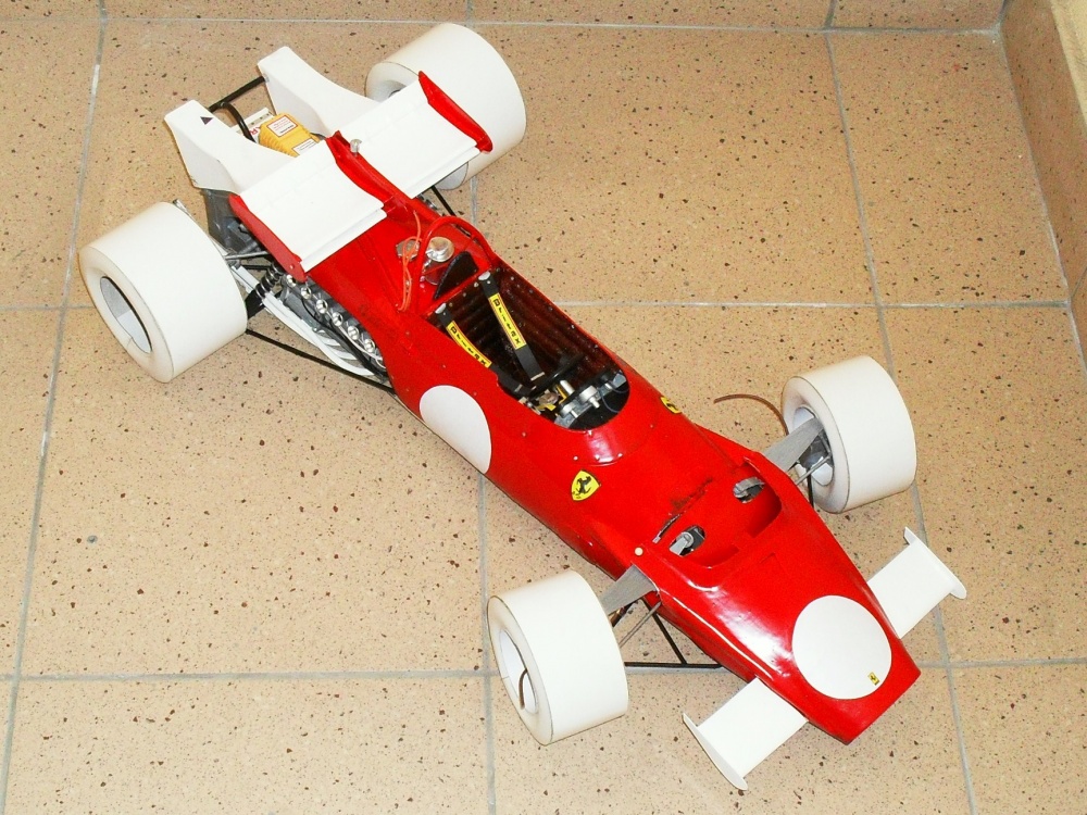 156899