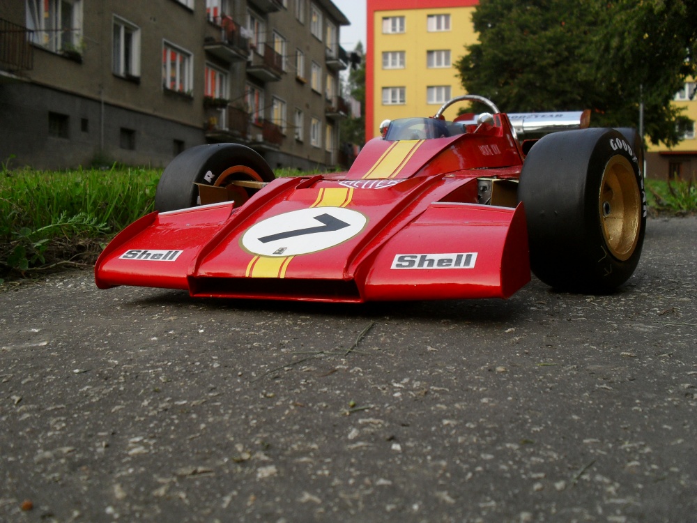 Ferrari 312 B3 vers.A GP ©panělska 1973 (Plná velikost v novém okně) Ferrari 312 B3 vers.A GP ©panělska 1973