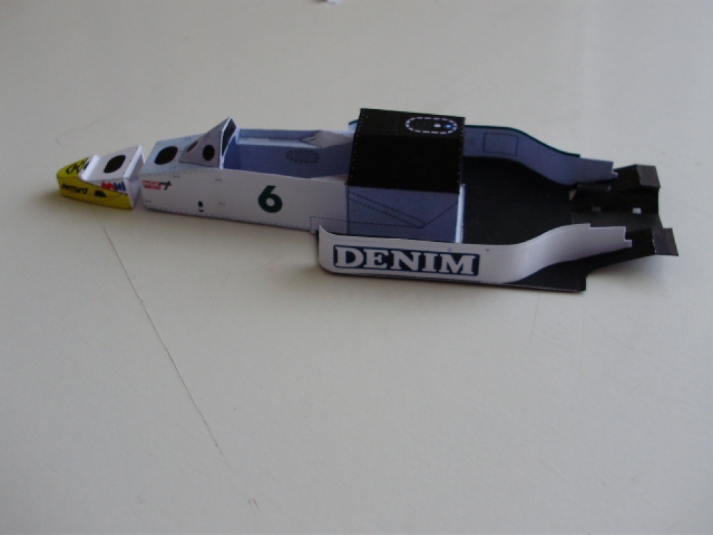 Williams FW 09B Honda,1984,K.Rosberg (Plná velikost v novém okně) Williams FW 09B Honda,1984,K.Rosberg