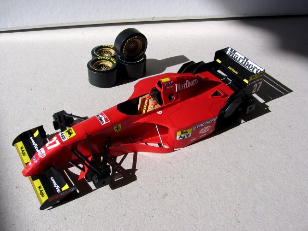 Ferrari 412T2 - Jean Alesi - GP Canada 1995 (Plná velikost v novém okně) Ferrari 412T2 - Jean Alesi - GP Canada 1995