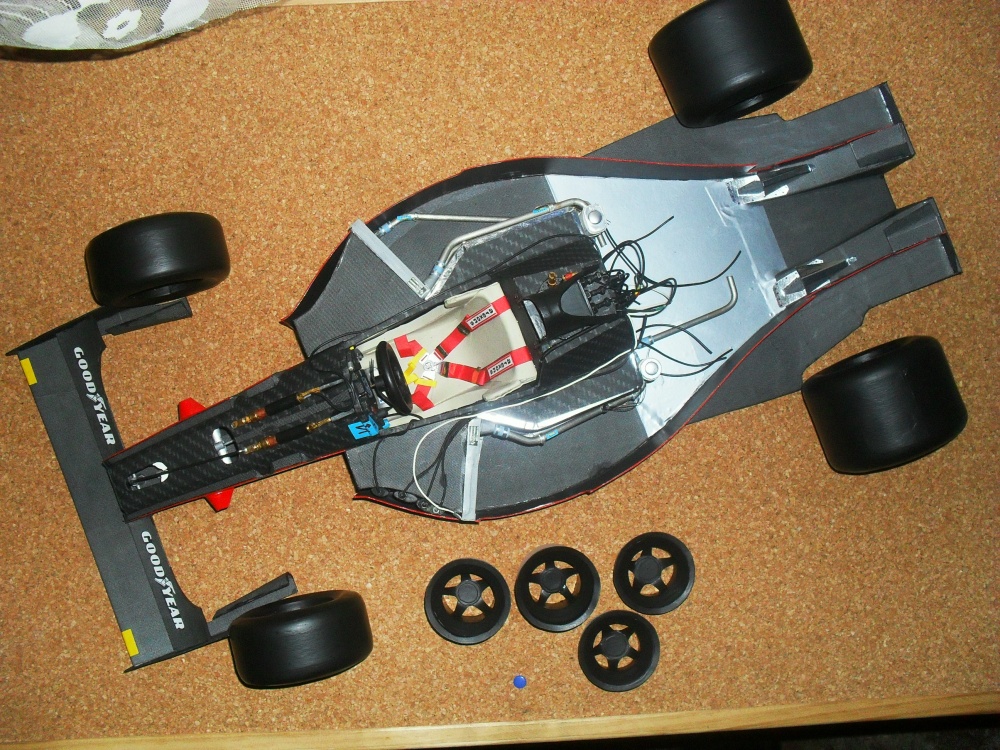 225162