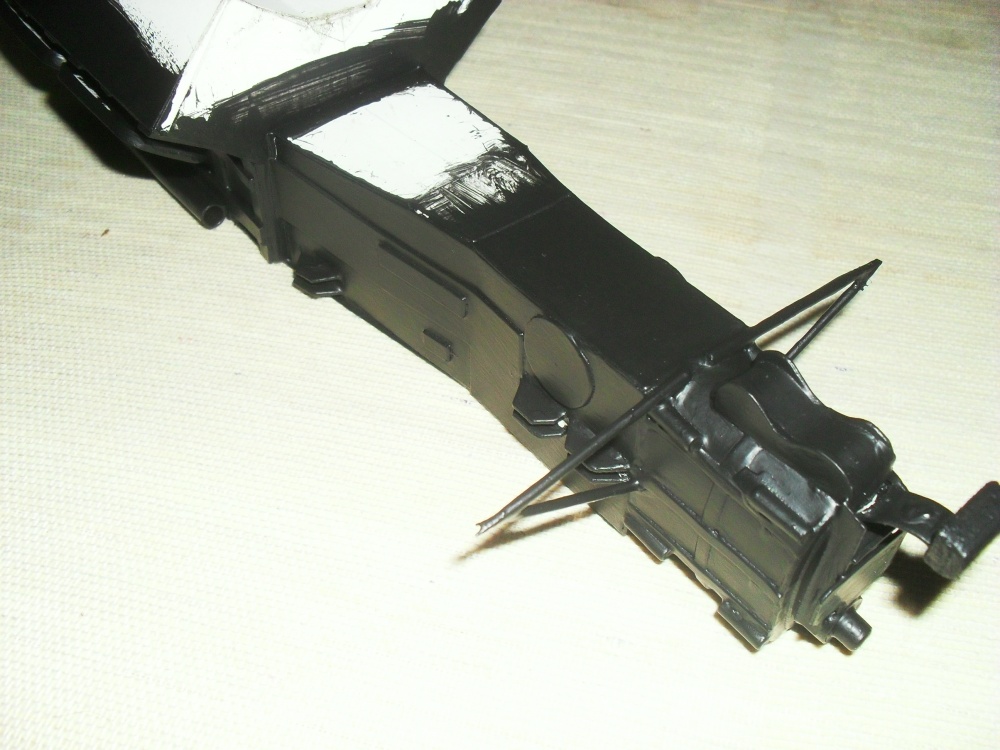 226083