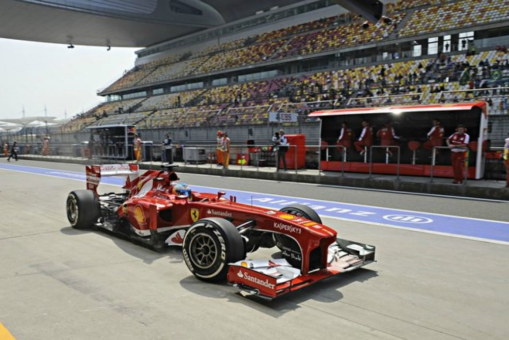 Ferrari F 138 Čína 2013 (Plná velikost v novém okně) Ferrari F 138 Čína 2013