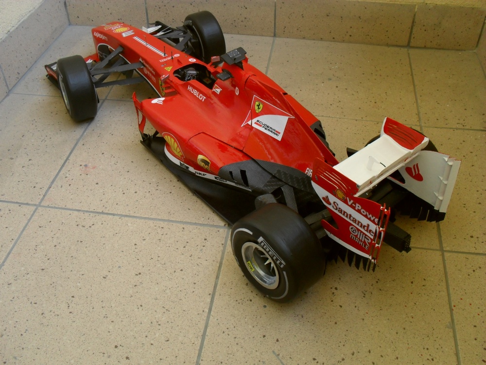 Ferrari F 138 Čína 2013 (Plná velikost v novém okně) Ferrari F 138 Čína 2013