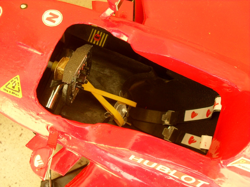 Ferrari F 138 Čína 2013 (Plná velikost v novém okně) Ferrari F 138 Čína 2013