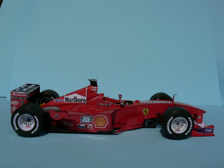 FERRARI F 2000,M.SCHUMACHER (Plná velikost v novém okně) FERRARI F 2000,M.SCHUMACHER