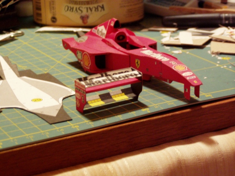 Ferrari F 2000 (Plná velikost v novém okně) Ferrari F 2000