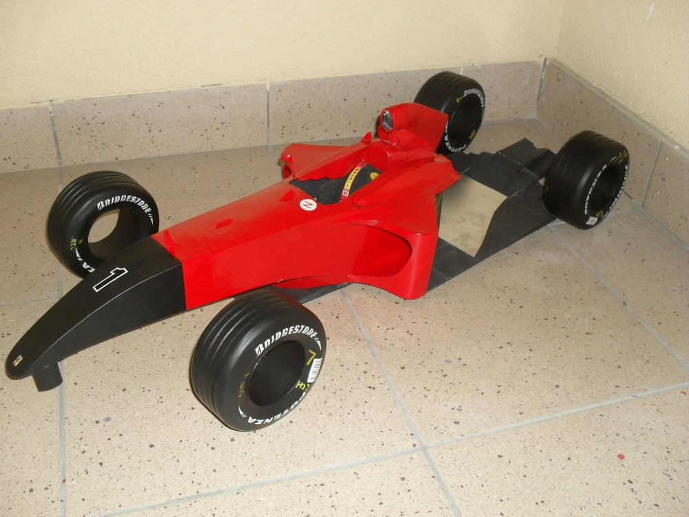 175832