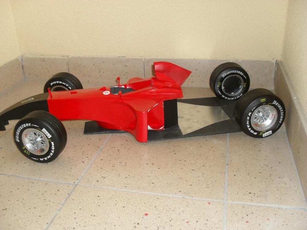 Ferrari F 2001B Itálie 2001 (Plná velikost v novém okně) Ferrari F 2001B Itálie 2001