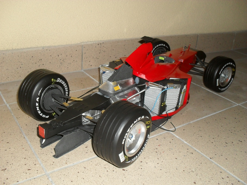 Ferrari F 2001B Itálie 2001 (Plná velikost v novém okně) Ferrari F 2001B Itálie 2001