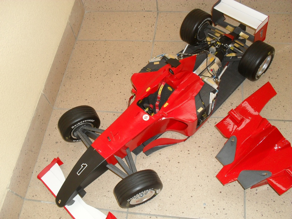 Ferrari F 2001B Itálie 2001 (Plná velikost v novém okně) Ferrari F 2001B Itálie 2001
