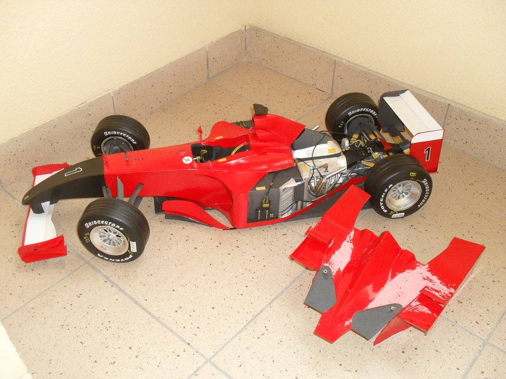Ferrari F 2001B Itálie 2001 (Plná velikost v novém okně) Ferrari F 2001B Itálie 2001