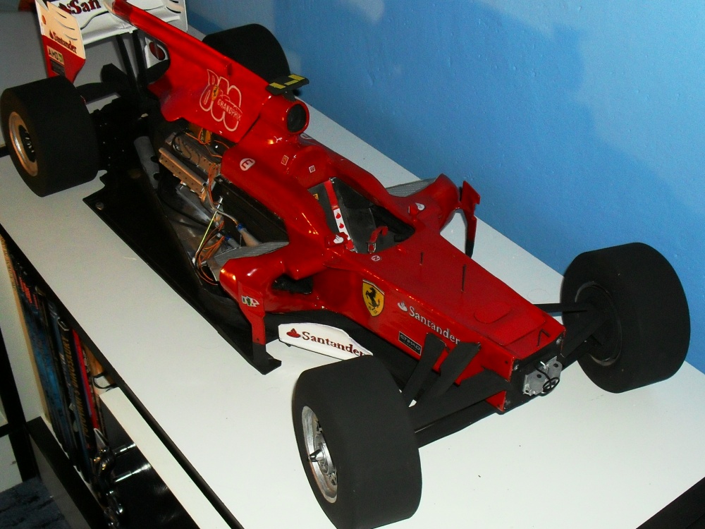 Ferrari F 10 - Turecko 2010 (Plná velikost v novém okně) Ferrari F 10 - Turecko 2010