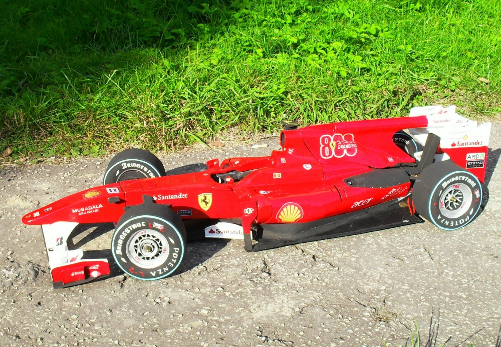 Ferrari F 10 - Turecko 2010 (Plná velikost v novém okně) Ferrari F 10 - Turecko 2010