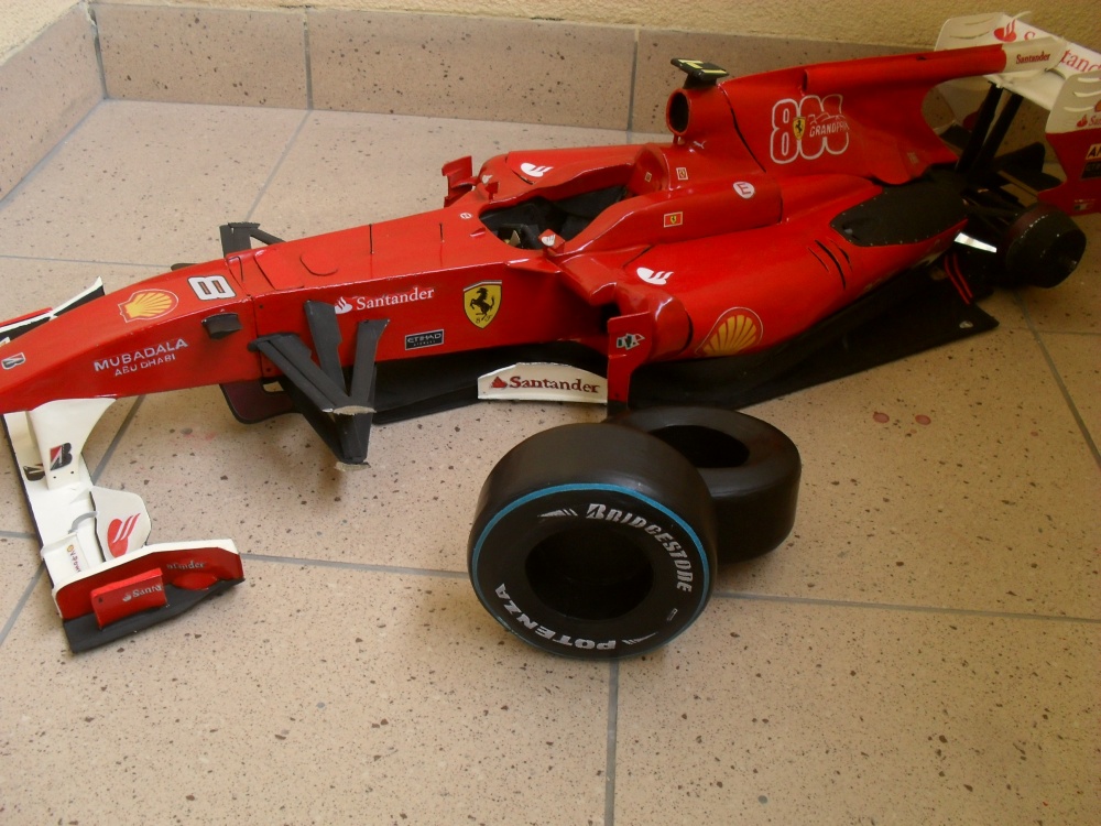 Ferrari F 10 - Turecko 2010 (Plná velikost v novém okně) Ferrari F 10 - Turecko 2010
