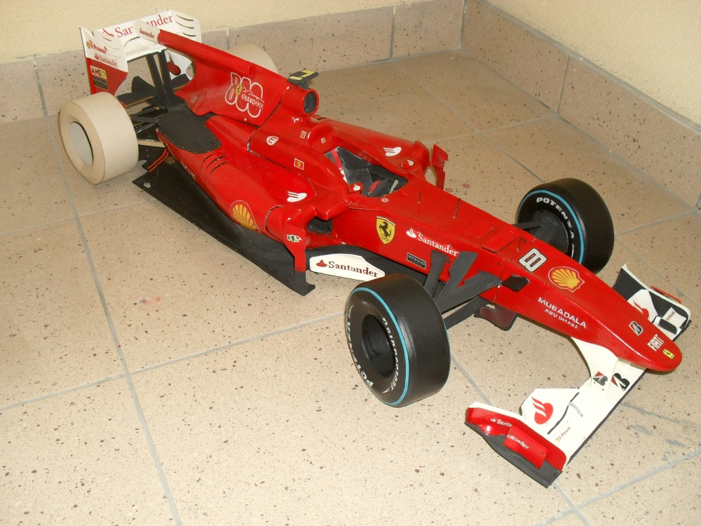 Ferrari F 10 - Turecko 2010 (Plná velikost v novém okně) Ferrari F 10 - Turecko 2010