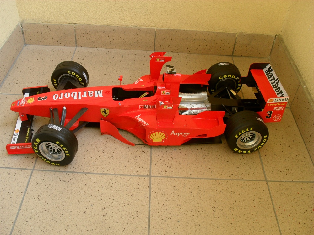 Ferrari F 300 Tower Wings - San Marino 1998 (Plná velikost v novém okně) Ferrari F 300 Tower Wings - San Marino 1998
