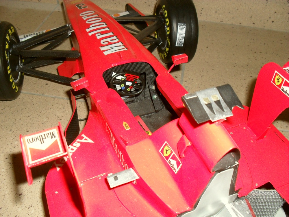 Ferrari F 300 Tower Wings - San Marino 1998 (Plná velikost v novém okně) Ferrari F 300 Tower Wings - San Marino 1998