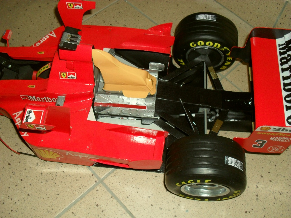 Ferrari F 300 Tower Wings - San Marino 1998 (Plná velikost v novém okně) Ferrari F 300 Tower Wings - San Marino 1998