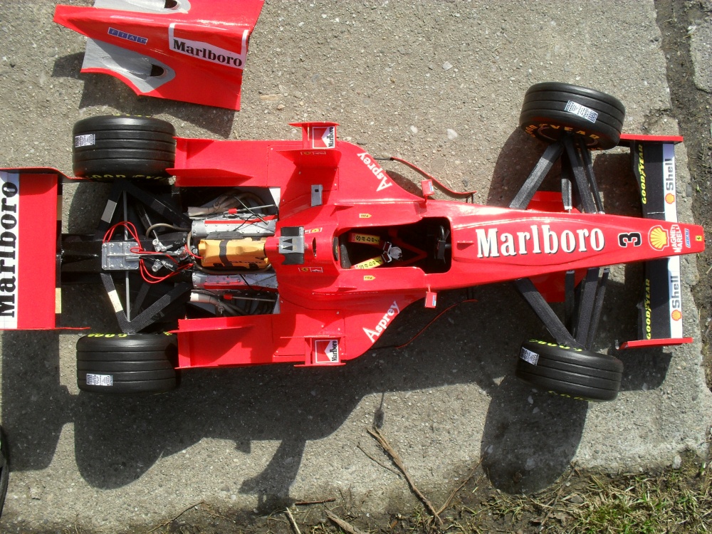 Ferrari F 300 Tower Wings - San Marino 1998 (Plná velikost v novém okně) Ferrari F 300 Tower Wings - San Marino 1998