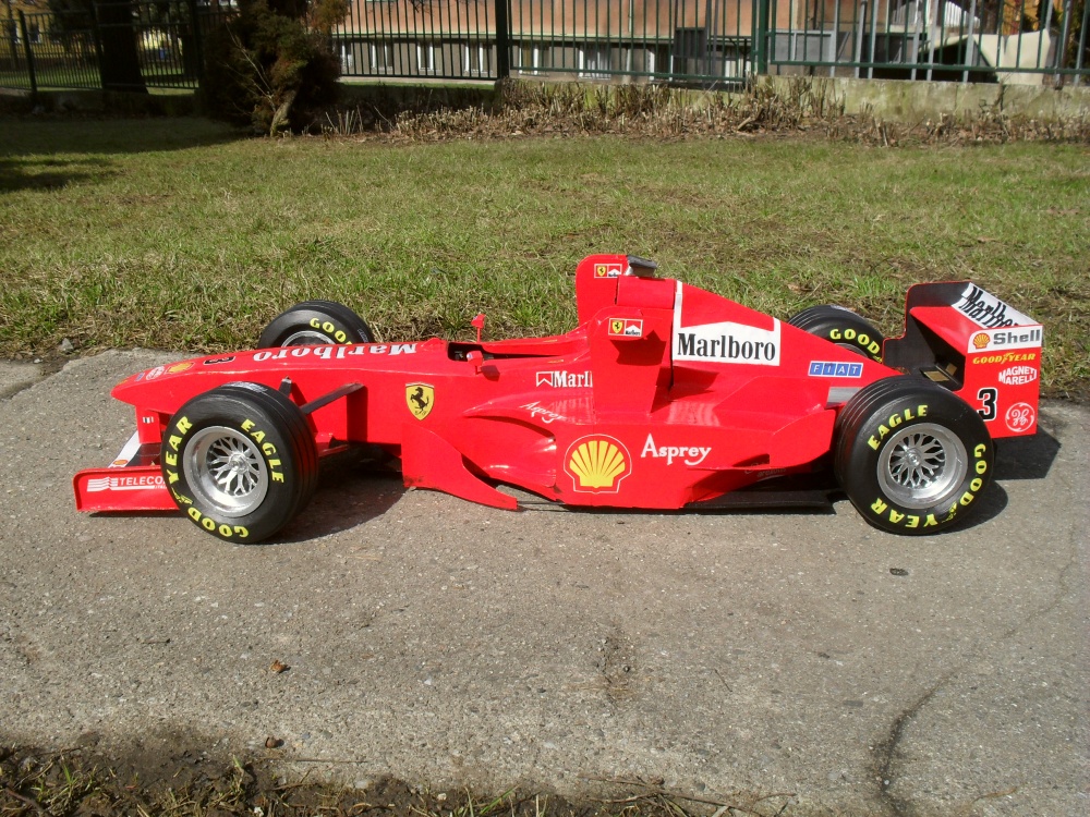 Ferrari F 300 Tower Wings - San Marino 1998 (Plná velikost v novém okně) Ferrari F 300 Tower Wings - San Marino 1998
