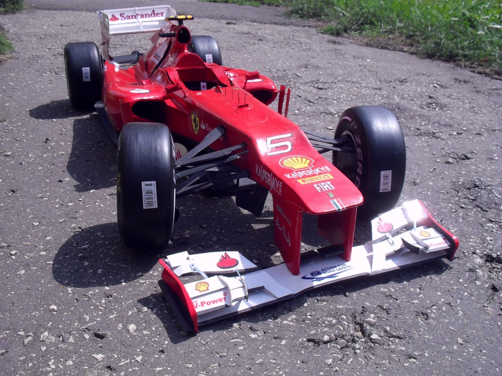 Ferrari F 2012 Malajsie 2012 (Plná velikost v novém okně) Ferrari F 2012 Malajsie 2012