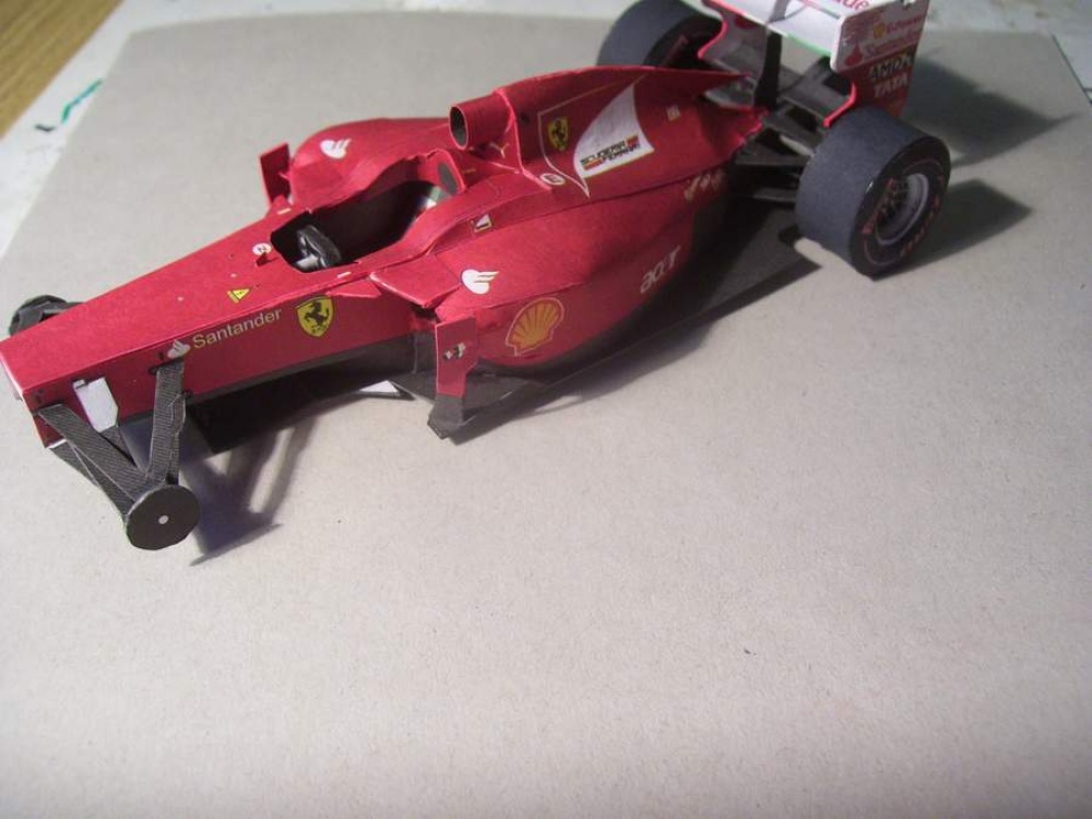 Ferrari F150 Italia (Plná velikost v novém okně) Ferrari F150 Italia