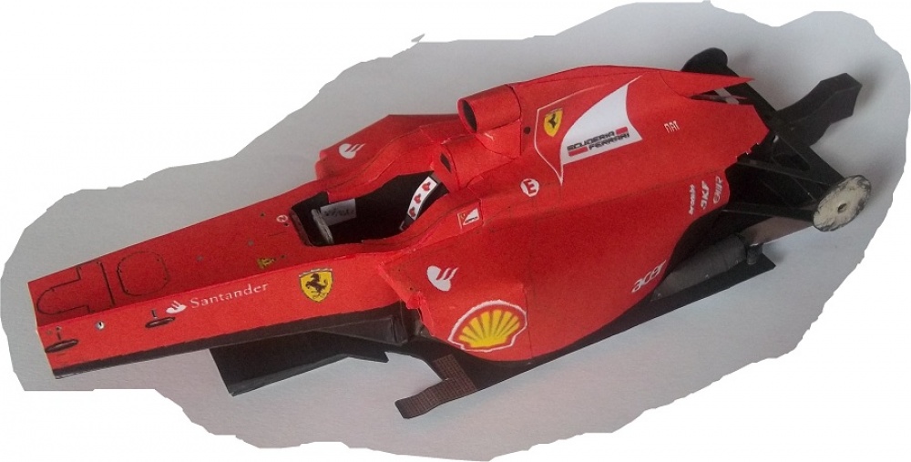 Ferrari F150th Italia (Plná velikost v novém okně) Ferrari F150th Italia