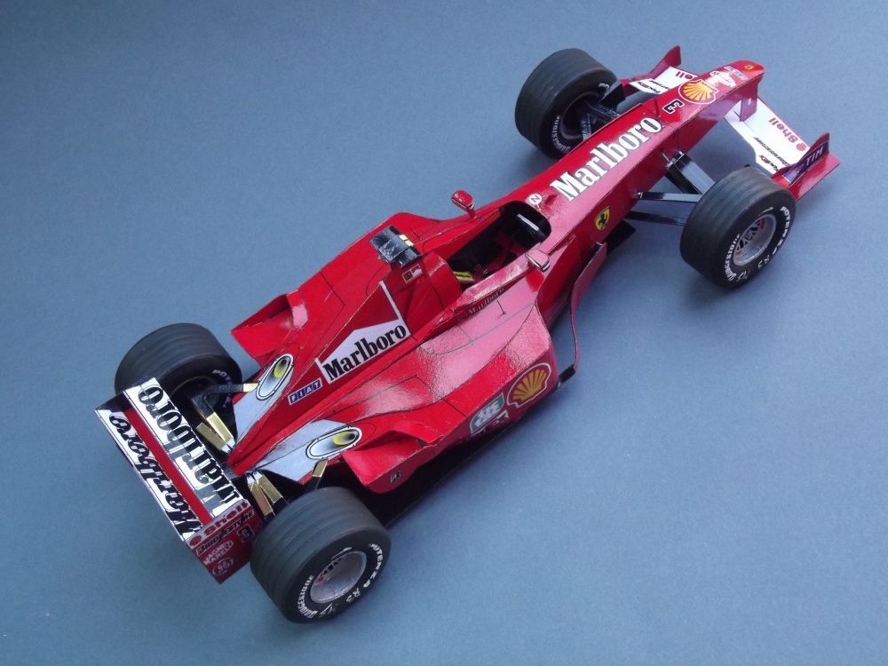 Ferrari F2000/ M. Schumacher (Plná velikost v novém okně) Ferrari F2000/ M. Schumacher
