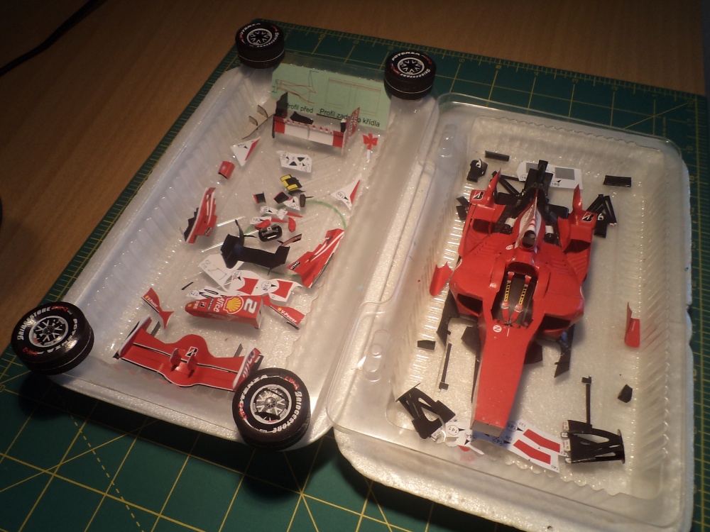 Ferrari F2008 (GP Italy 2008) (Plná velikost v novém okně) Ferrari F2008 (GP Italy 2008)