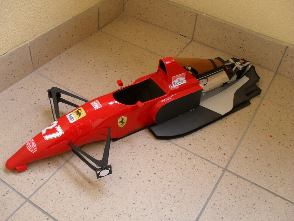 FERRARI F92 A Kanada 1992 (Plná velikost v novém okně) FERRARI F92 A Kanada 1992