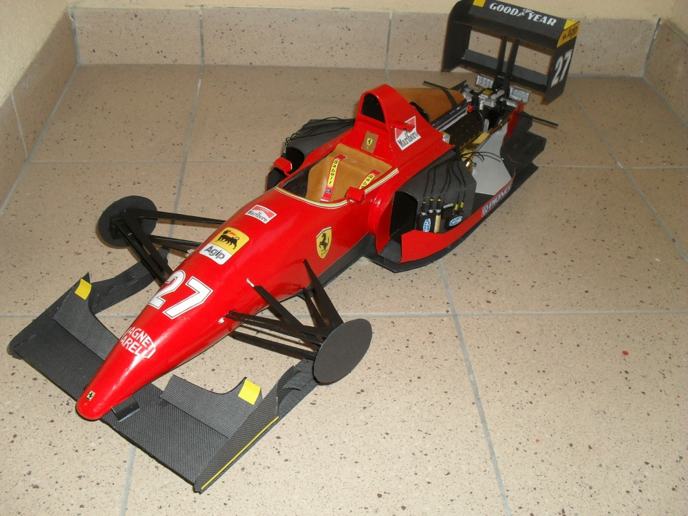 FERRARI F92 A Kanada 1992 (Plná velikost v novém okně) FERRARI F92 A Kanada 1992