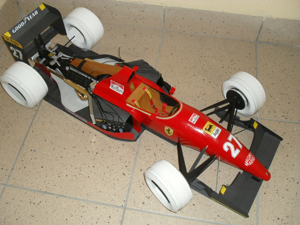 FERRARI F92 A Kanada 1992 (Plná velikost v novém okně) FERRARI F92 A Kanada 1992