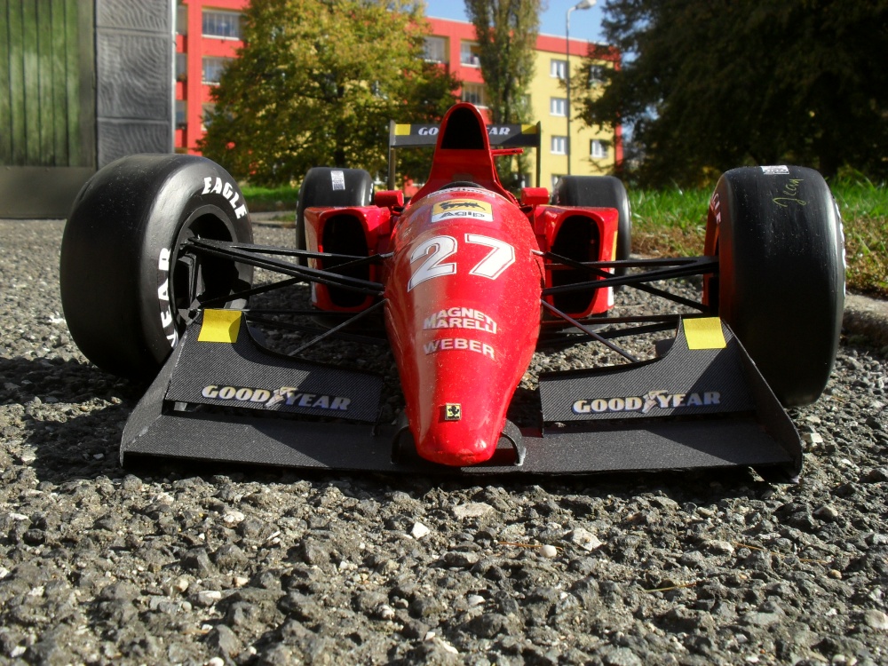 FERRARI F92 A Kanada 1992 (Plná velikost v novém okně) FERRARI F92 A Kanada 1992