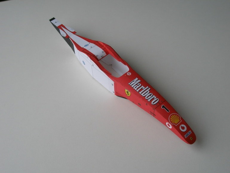 FERRARI 2002 (Plná velikost v novém okně) FERRARI 2002