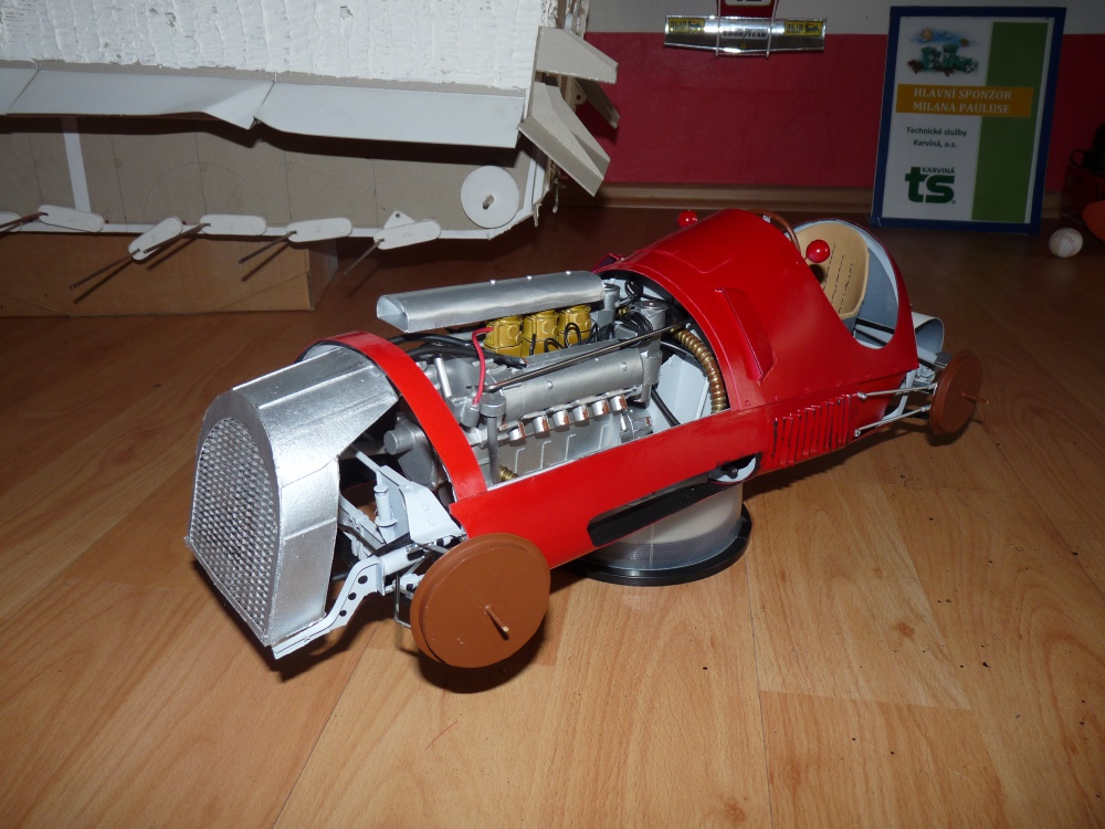 305544